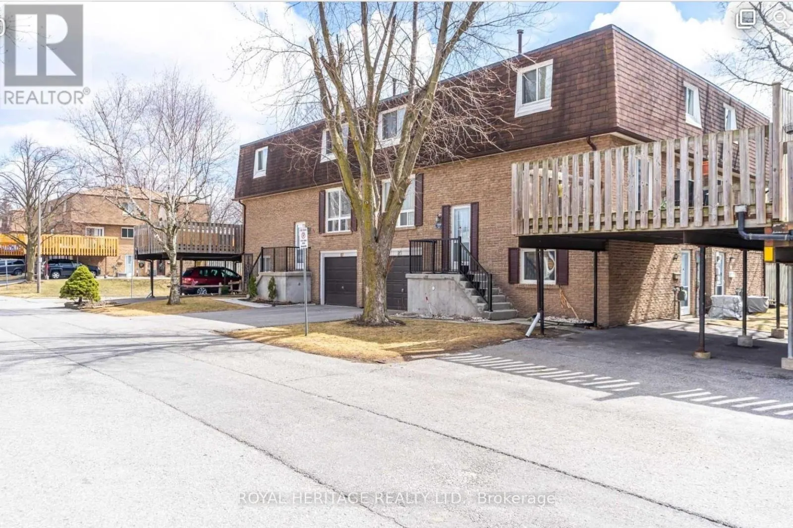 89 - 320 BLACKTHORN STREET, #89