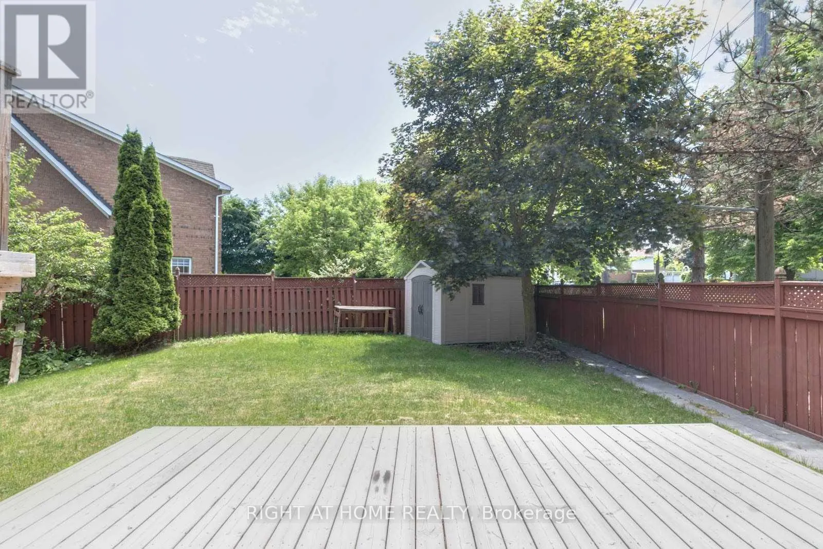 135 STOKELY CRESCENT