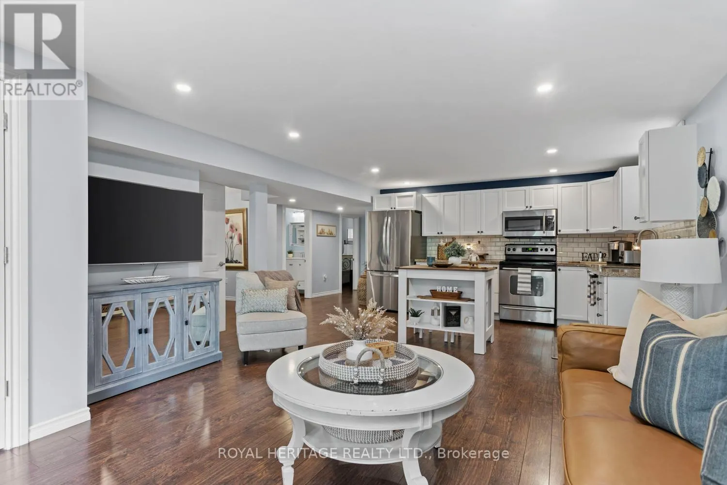 11 PIPER CRESCENT