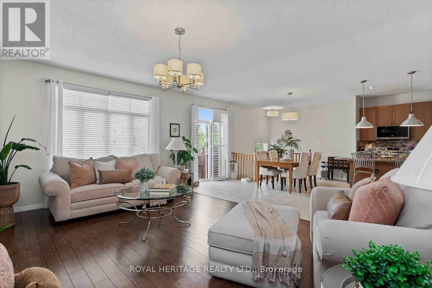 11 PIPER CRESCENT