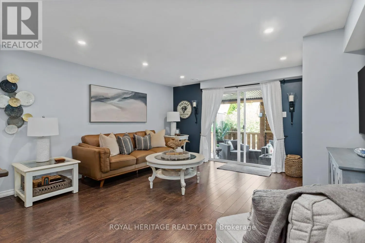 11 PIPER CRESCENT