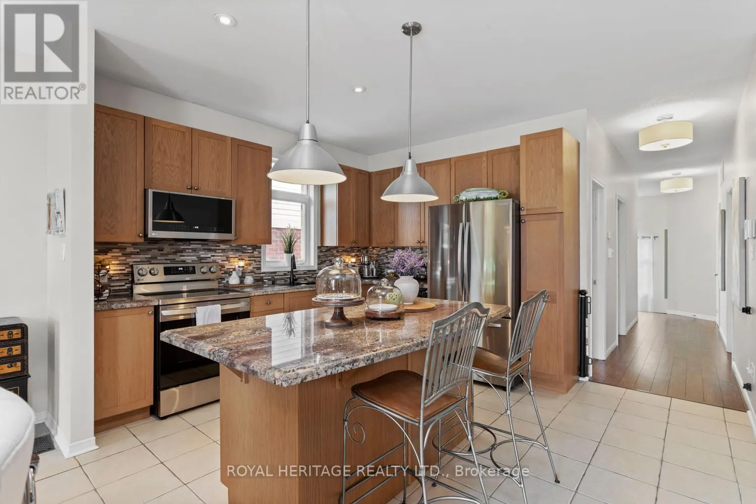 11 PIPER CRESCENT