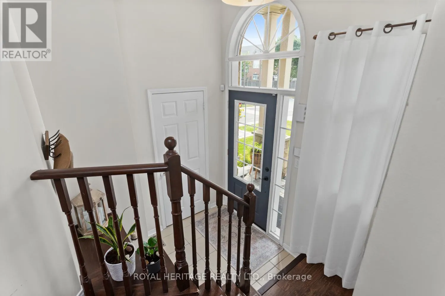 11 PIPER CRESCENT