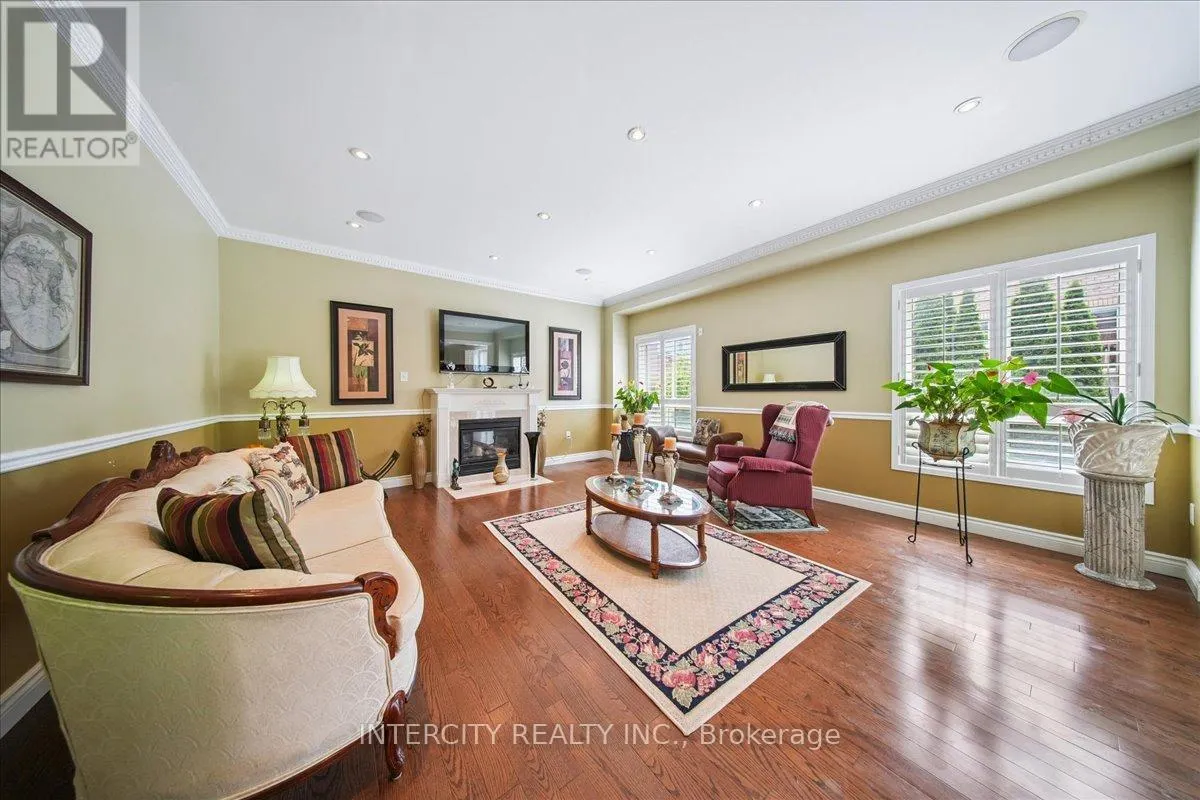 7 BUTTERWORTH DRIVE