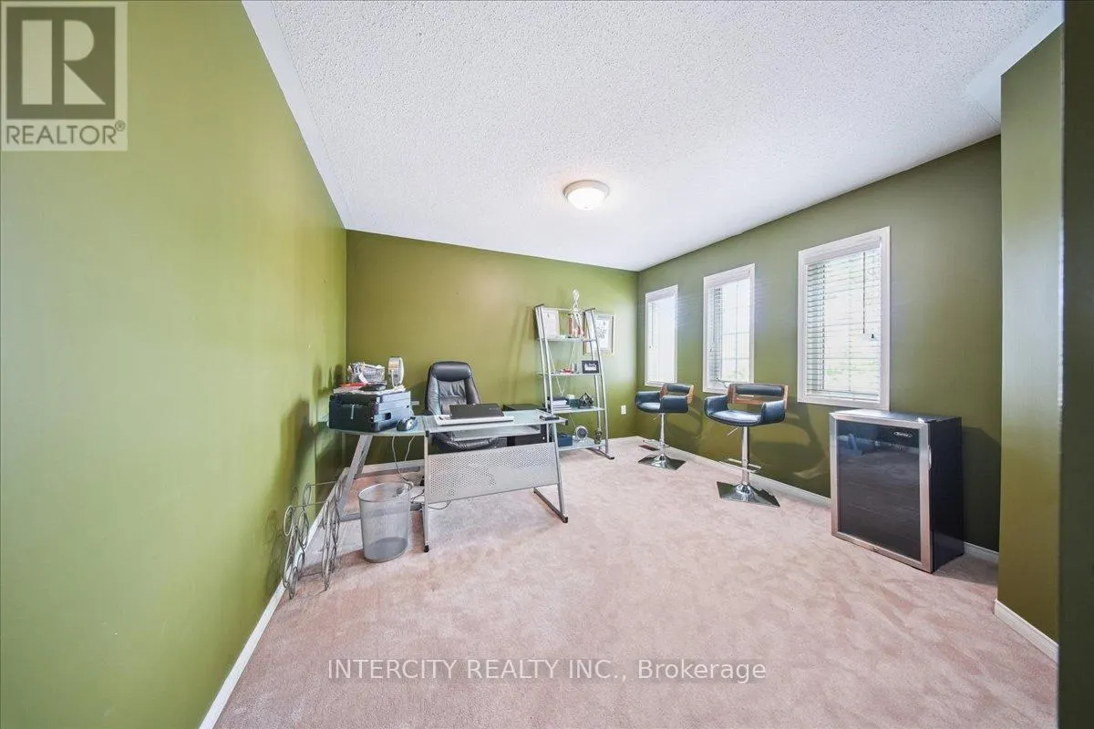 7 BUTTERWORTH DRIVE