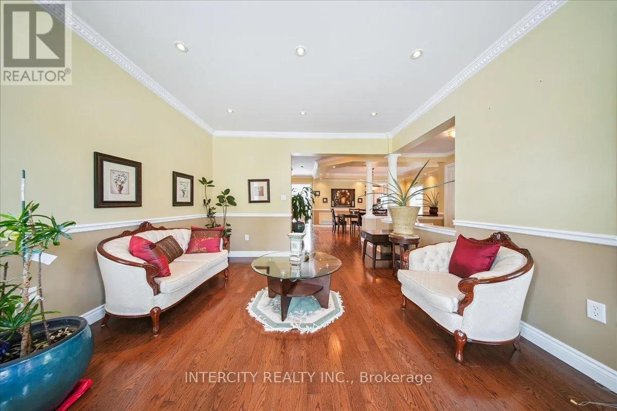 7 BUTTERWORTH DRIVE