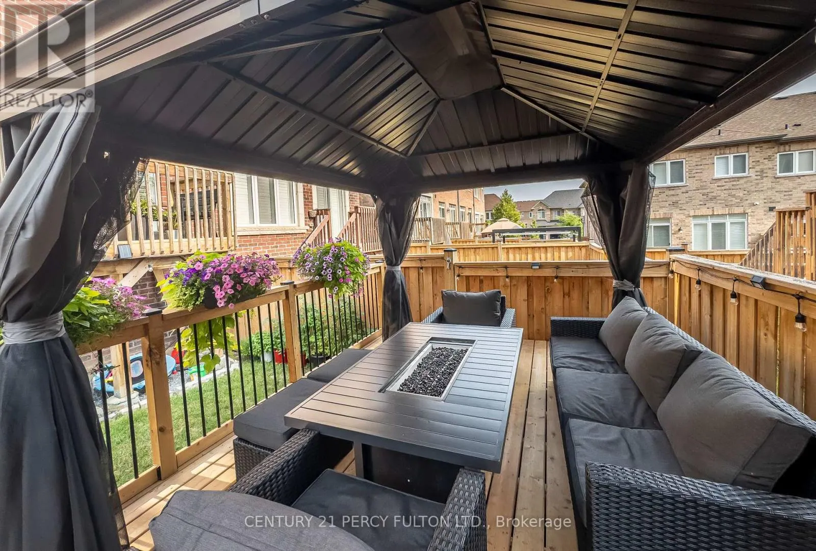49 RIMROCK CRESCENT