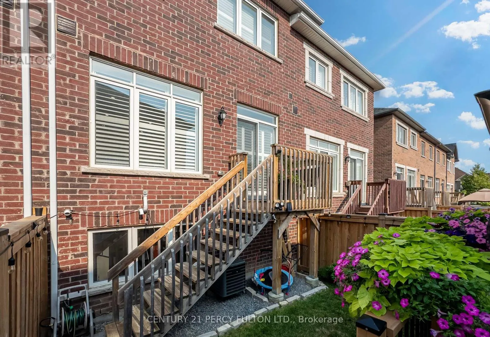 49 RIMROCK CRESCENT