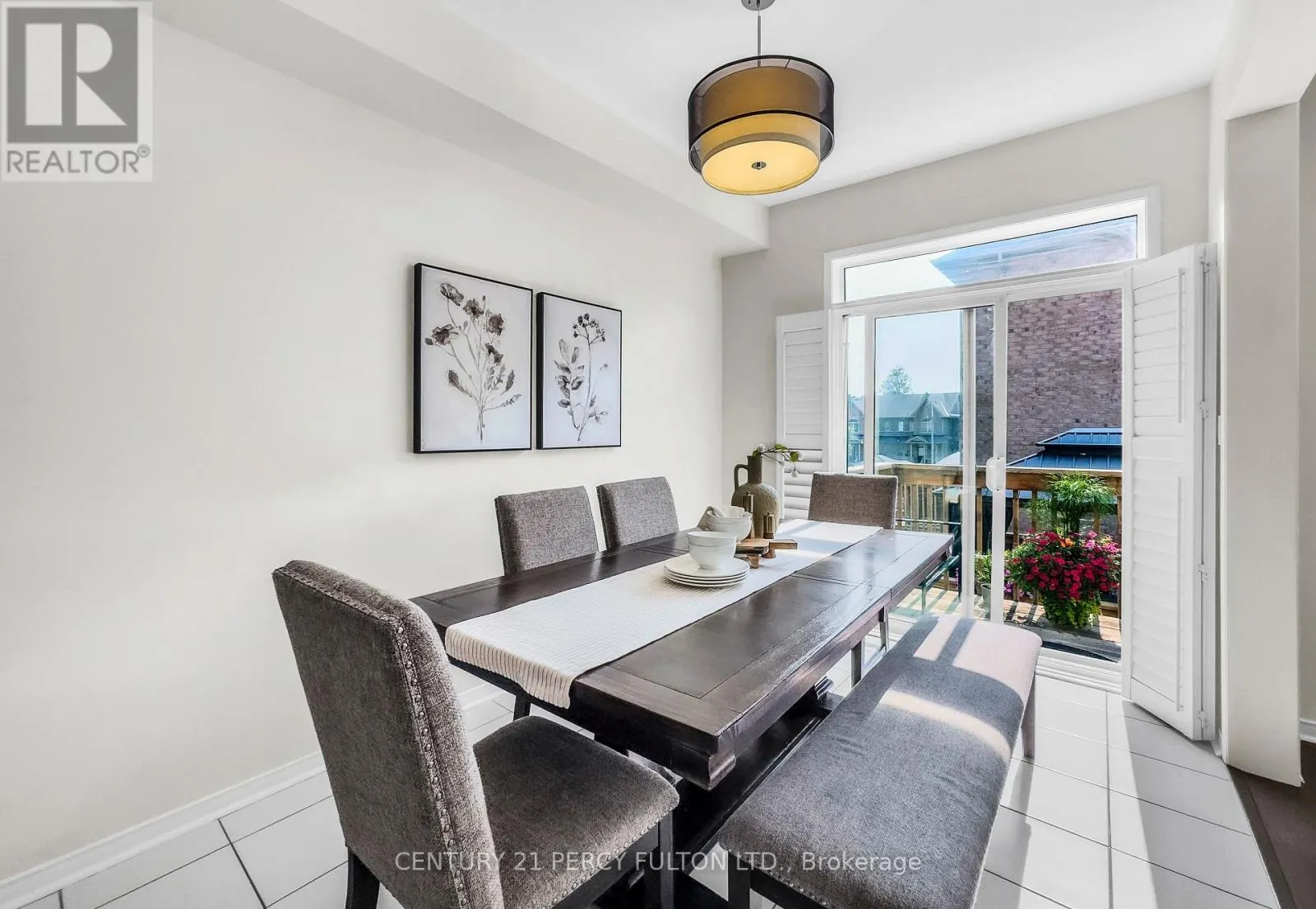 49 RIMROCK CRESCENT