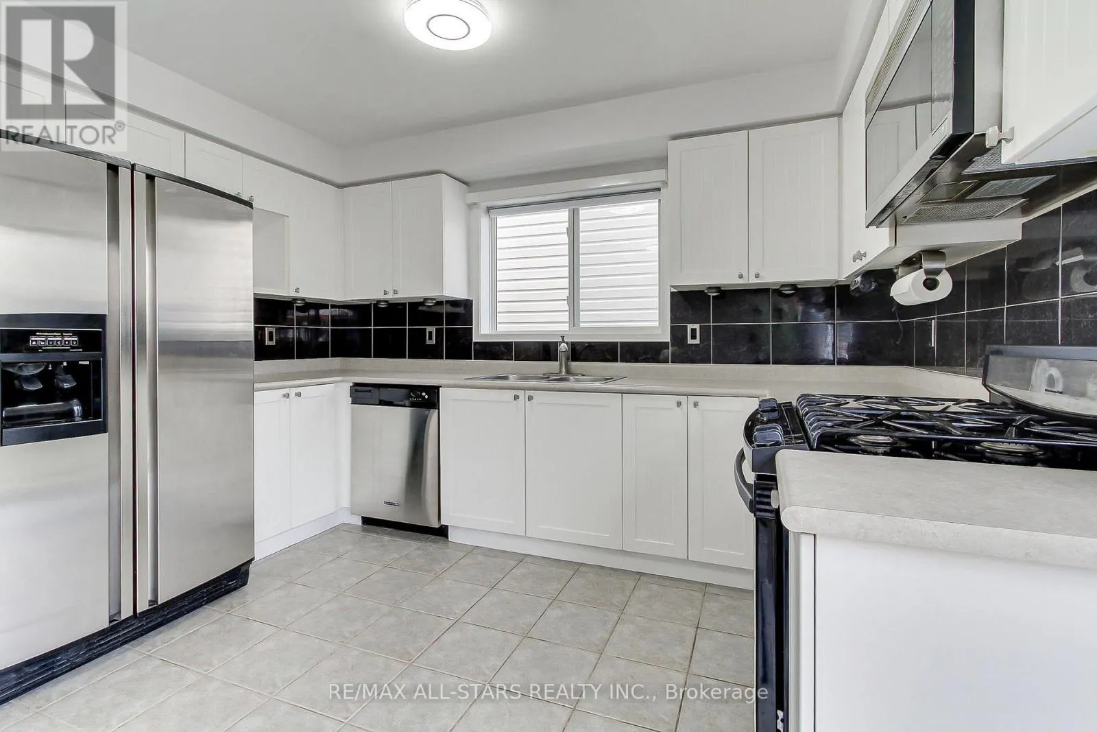 85 HANDLEY CRESCENT