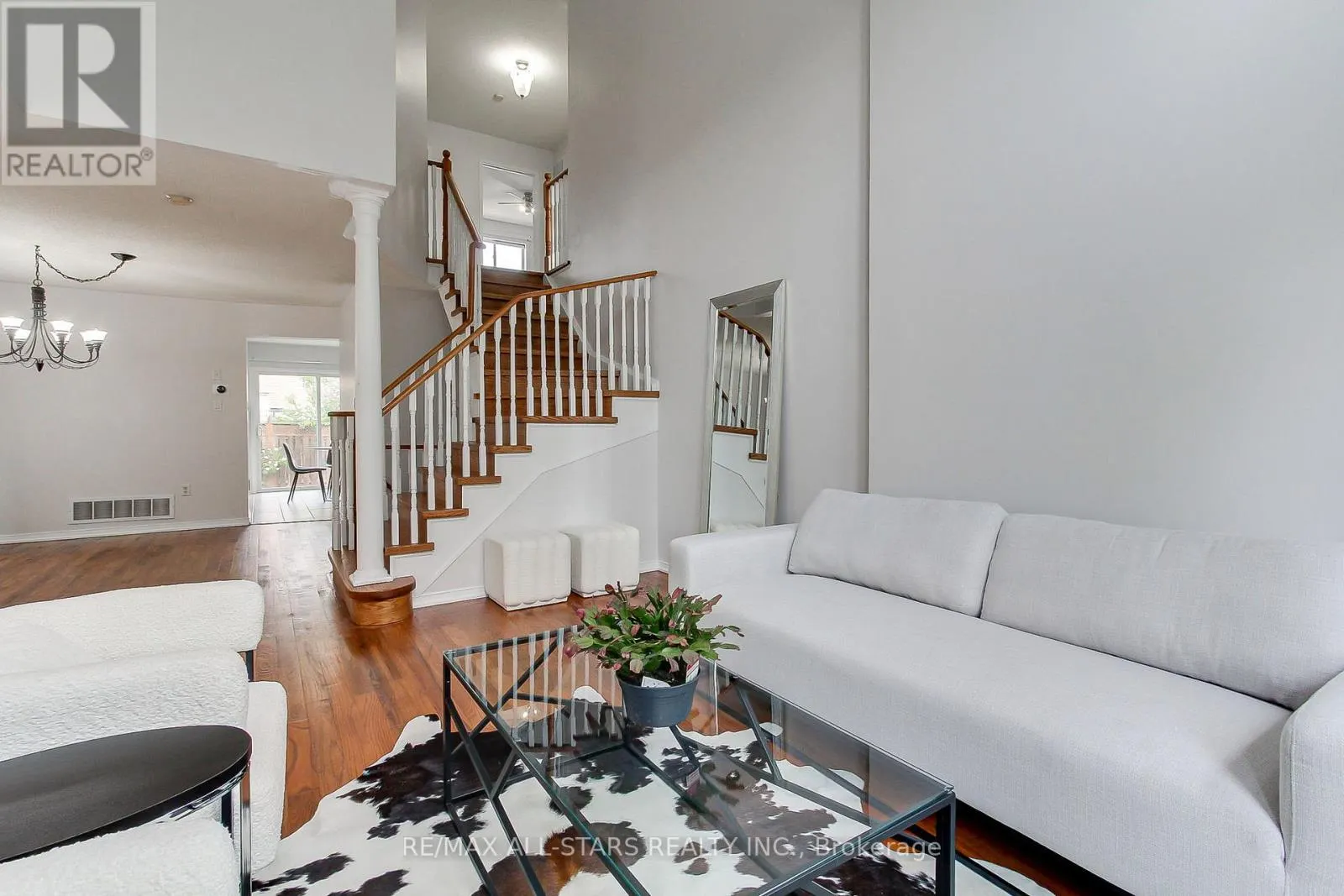 85 HANDLEY CRESCENT