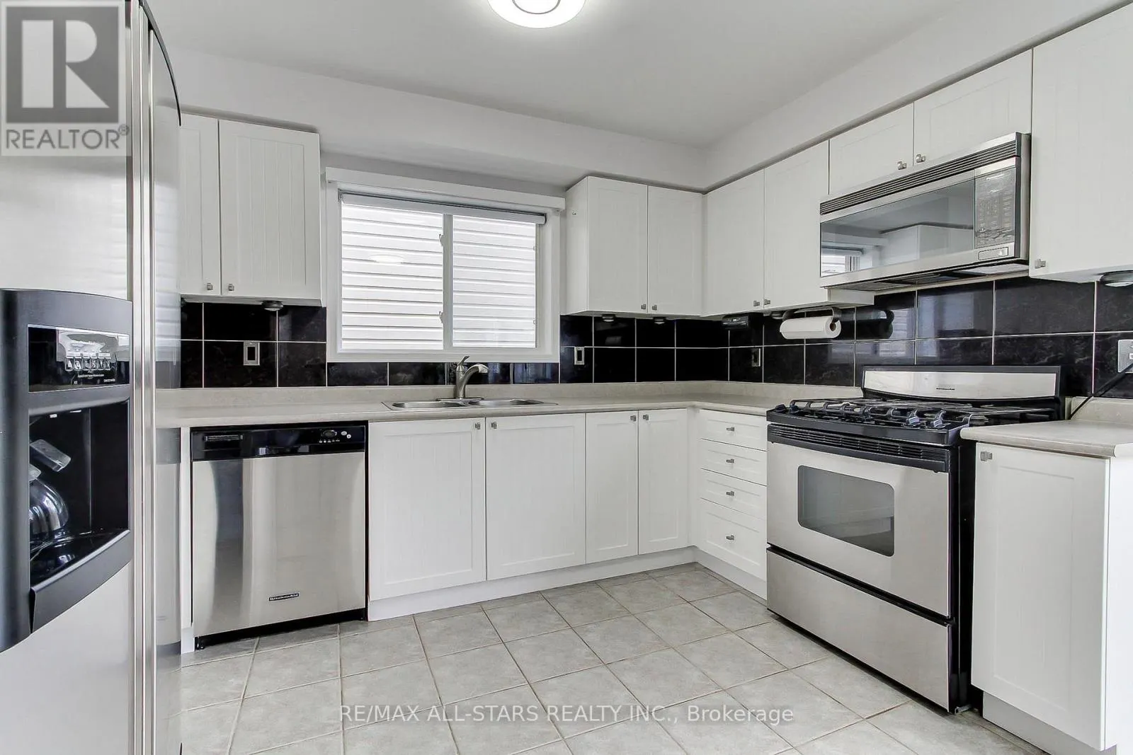 85 HANDLEY CRESCENT