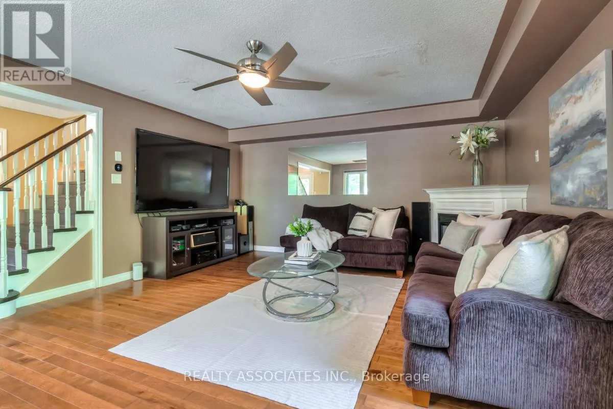 30 CATKINS CRESCENT