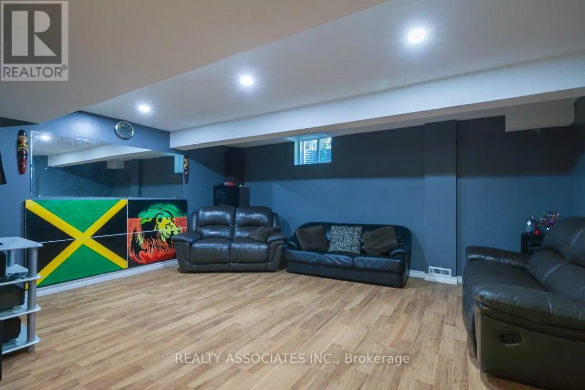 30 CATKINS CRESCENT