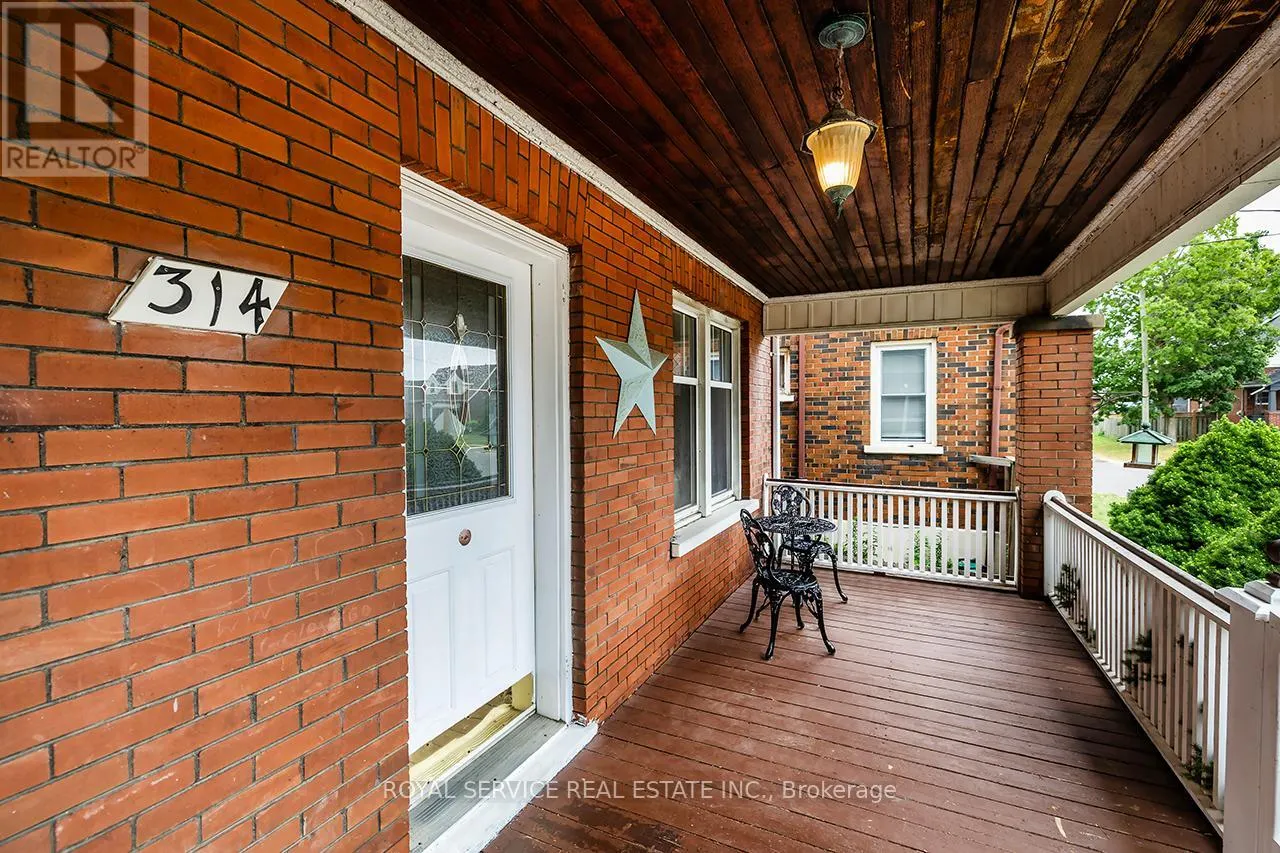 314 GLIDDON AVENUE