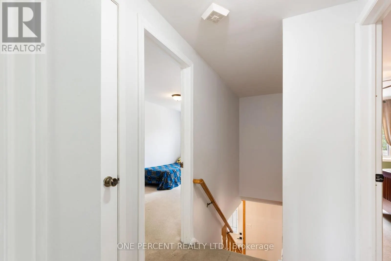 11 BEECROFT COURT