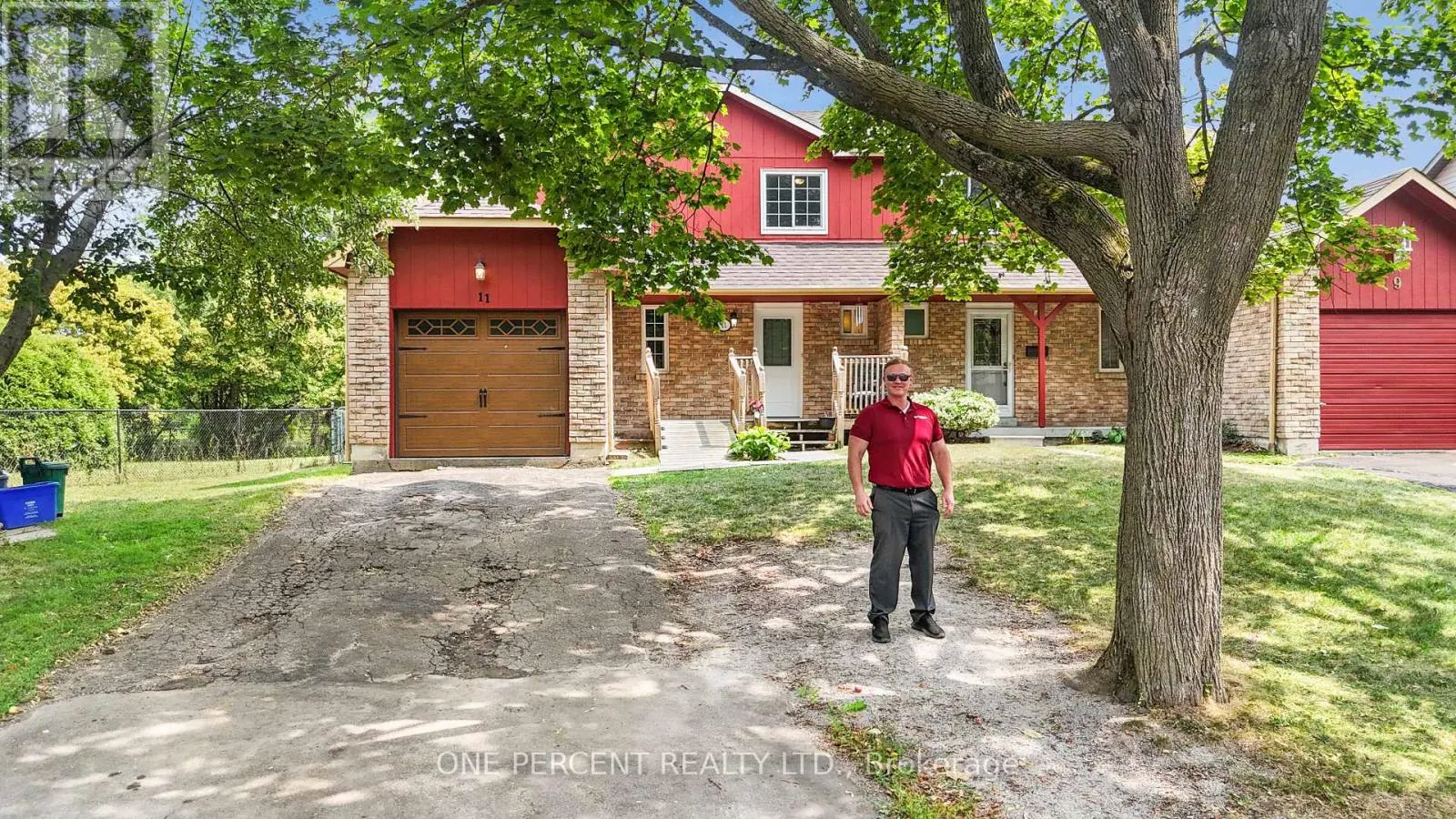 11 BEECROFT COURT