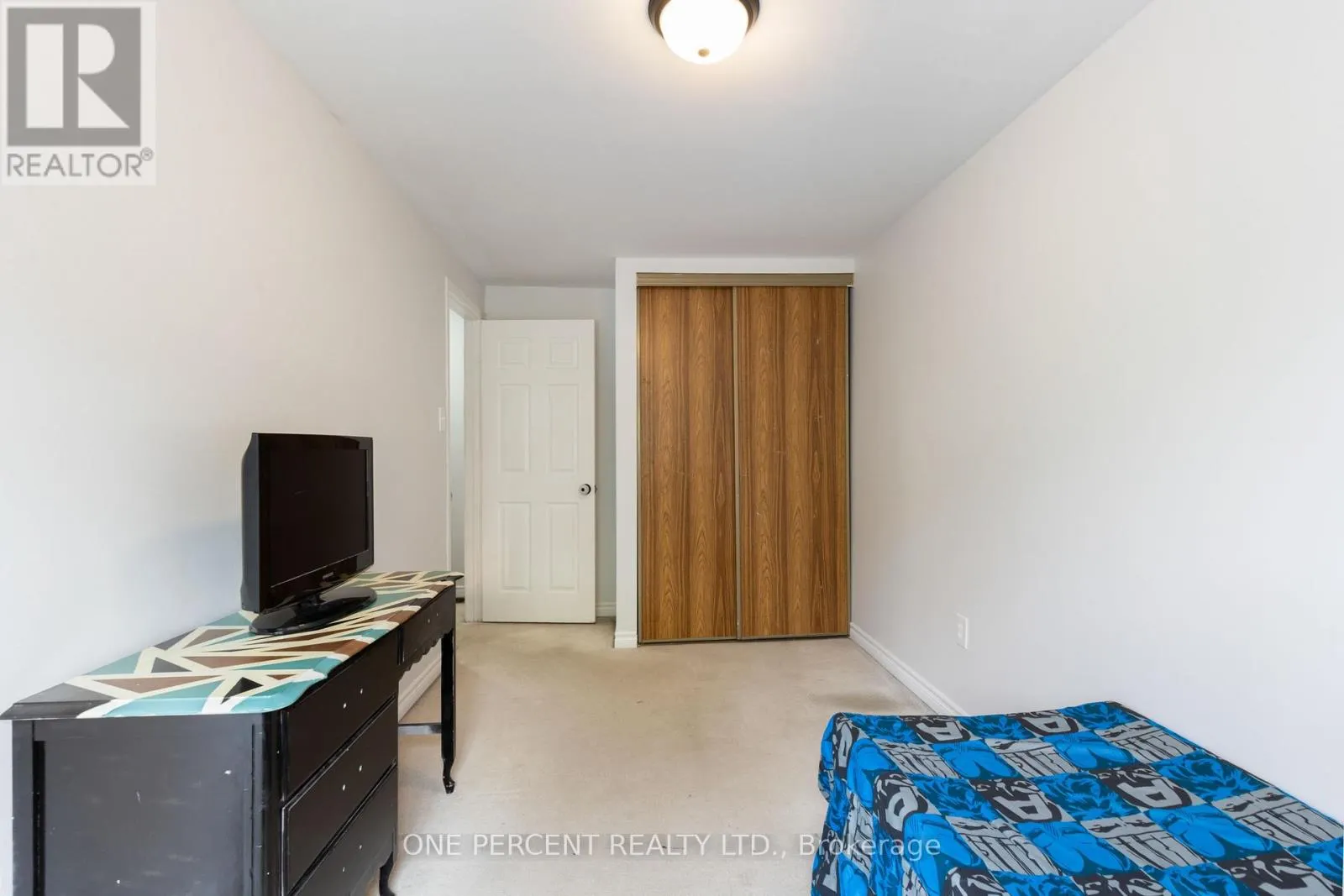 11 BEECROFT COURT
