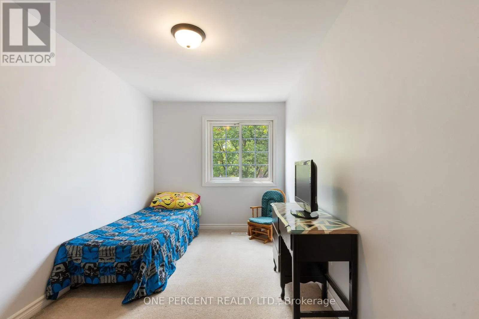 11 BEECROFT COURT