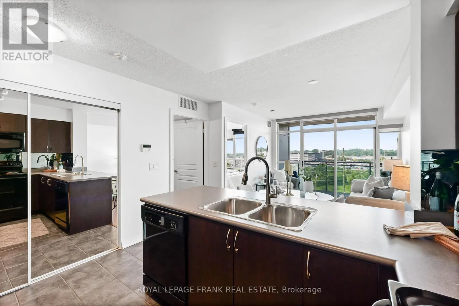 705 - 1600 CHARLES STREET, #705