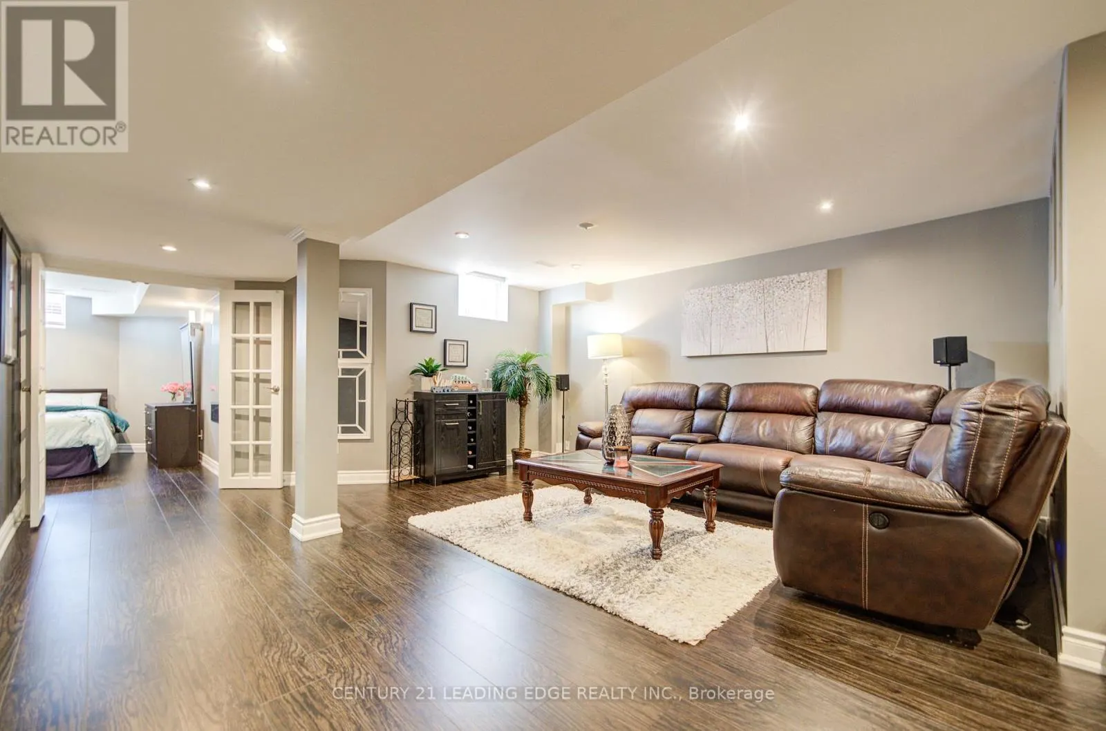 15 BLANCHARD COURT