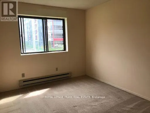 204 - 552 DUNDAS STREET E, #204