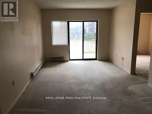 204 - 552 DUNDAS STREET E, #204