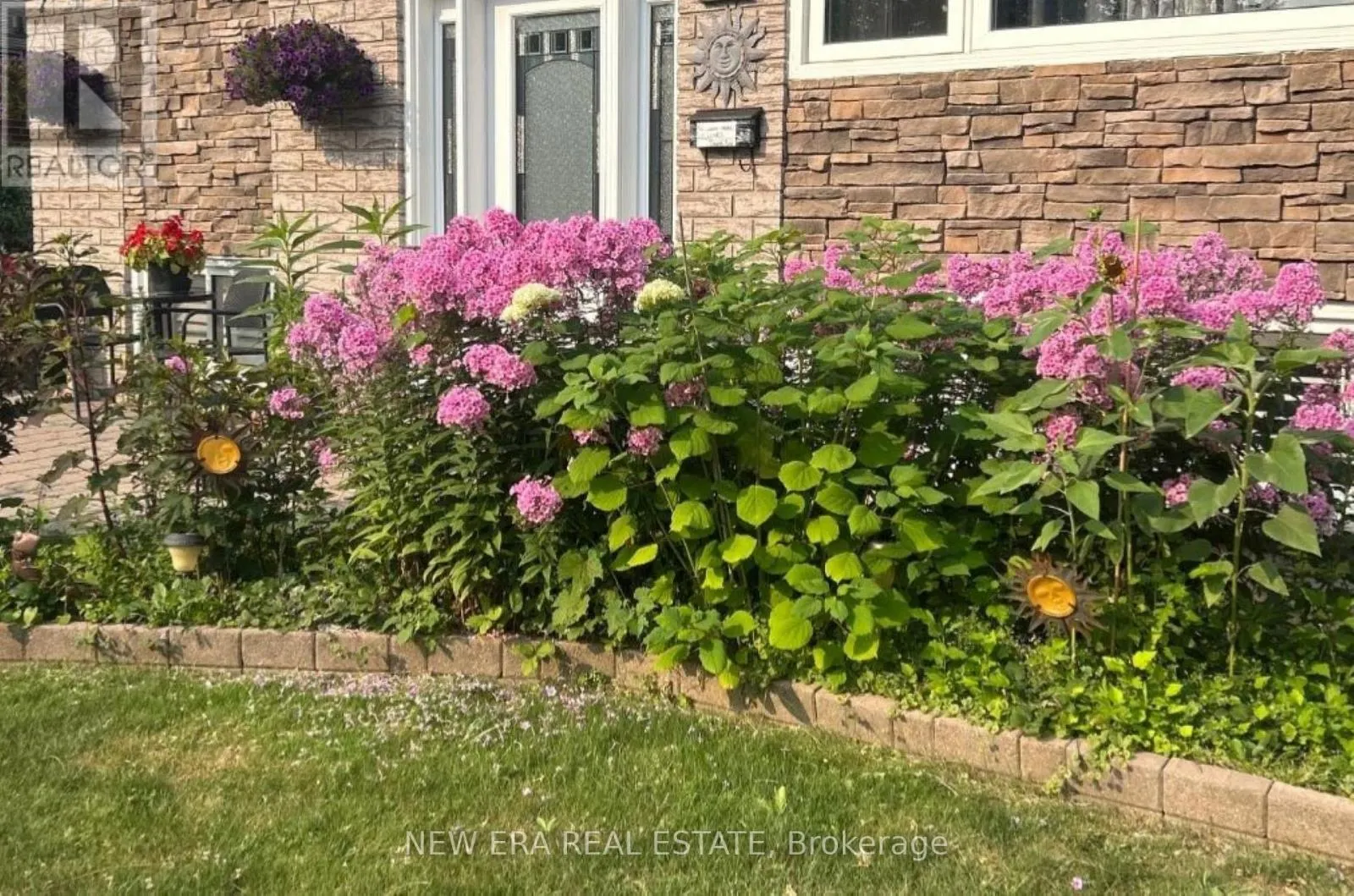 258 NIPIGON STREET