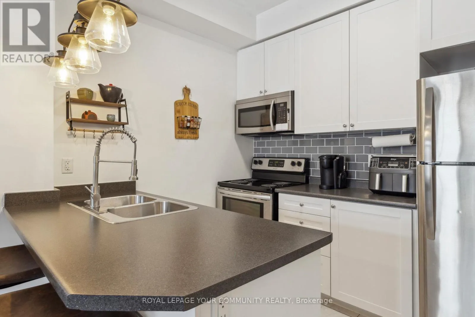 102 - 80 ASPEN SPRINGS DRIVE
