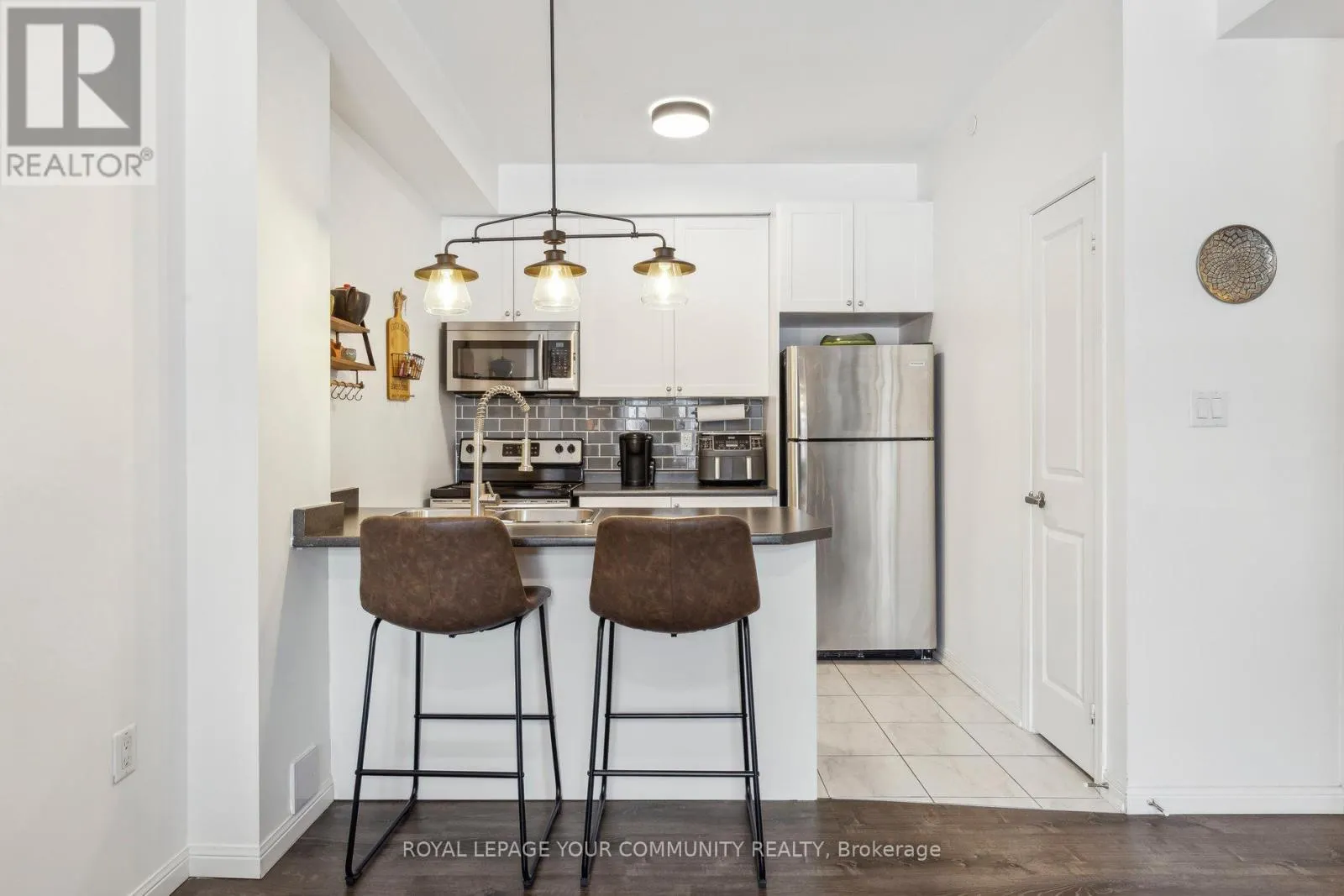 102 - 80 ASPEN SPRINGS DRIVE