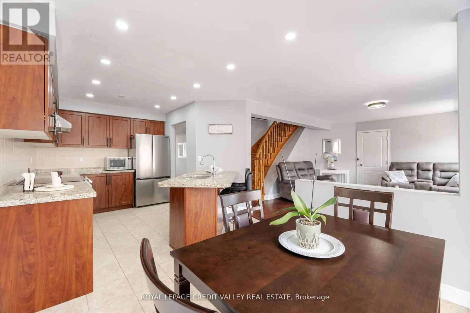 12 GREENHALF DRIVE