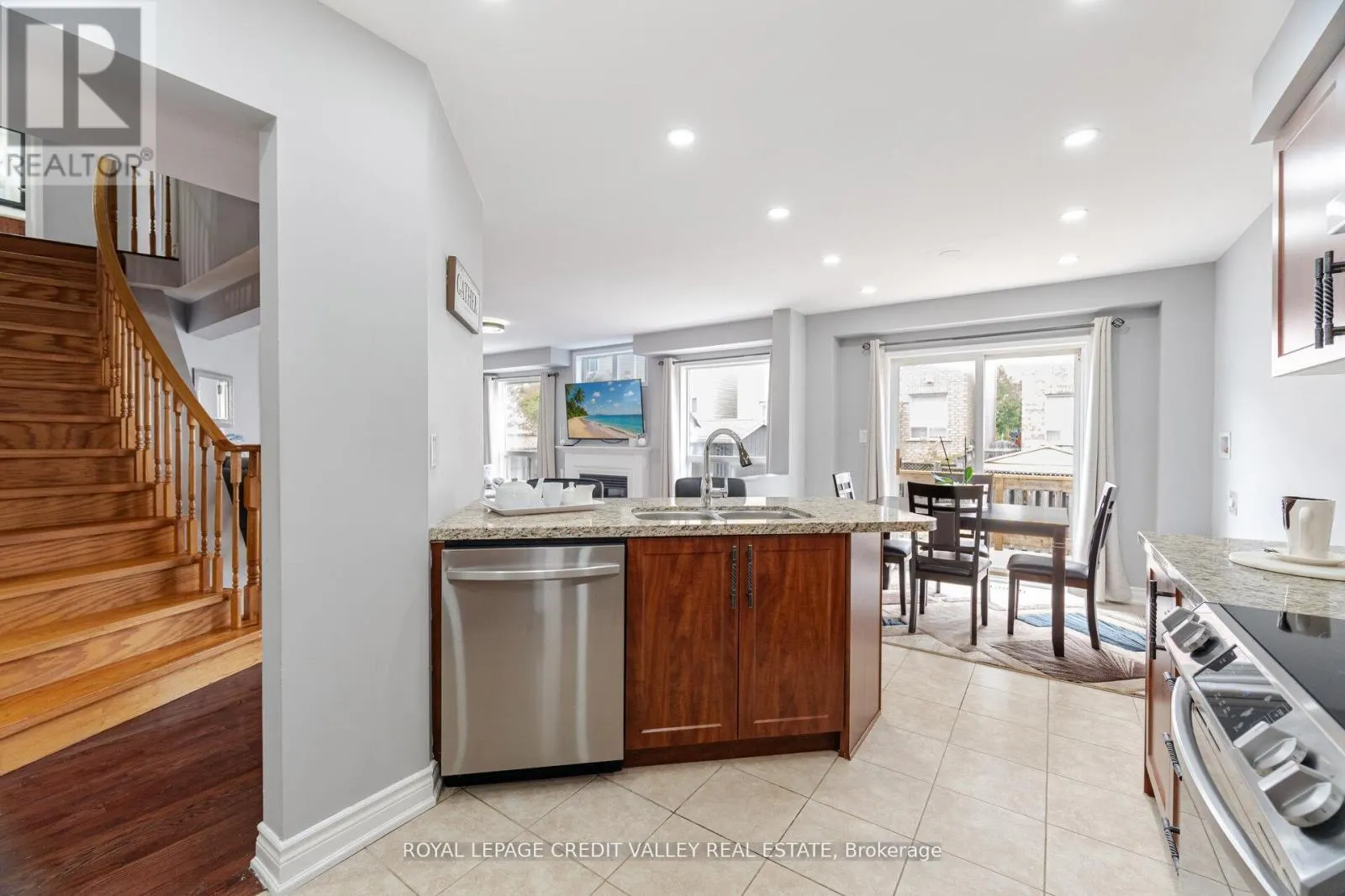 12 GREENHALF DRIVE
