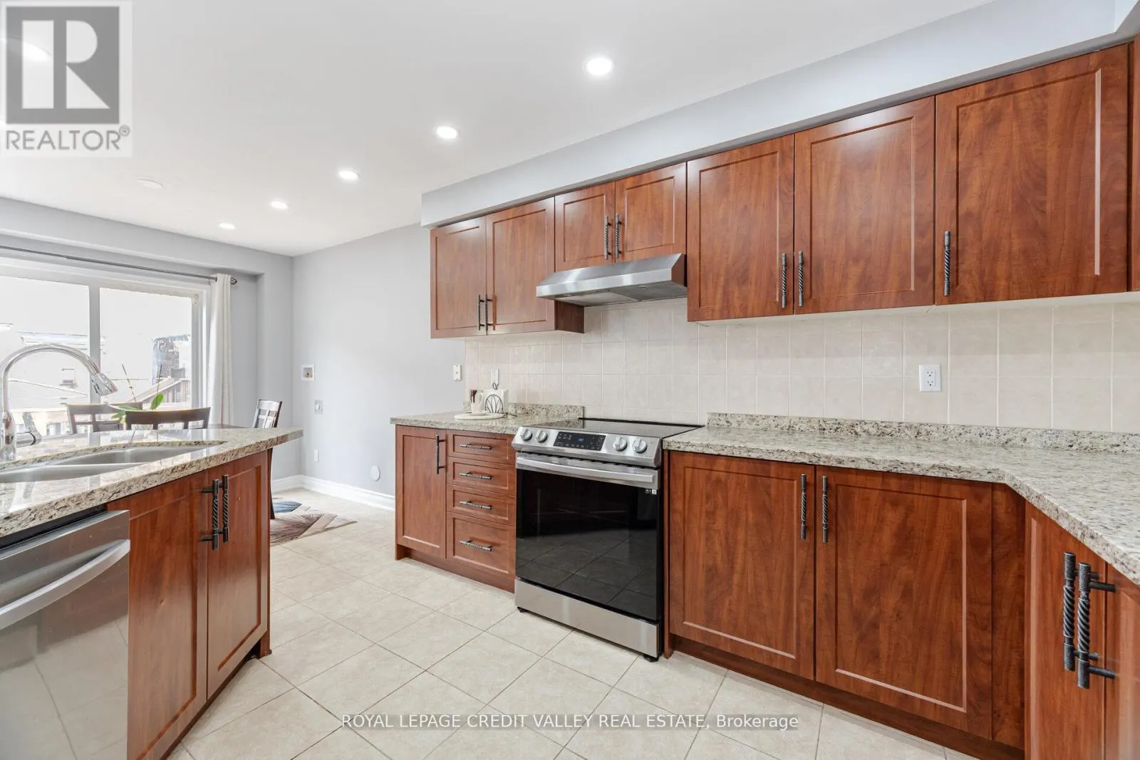 12 GREENHALF DRIVE