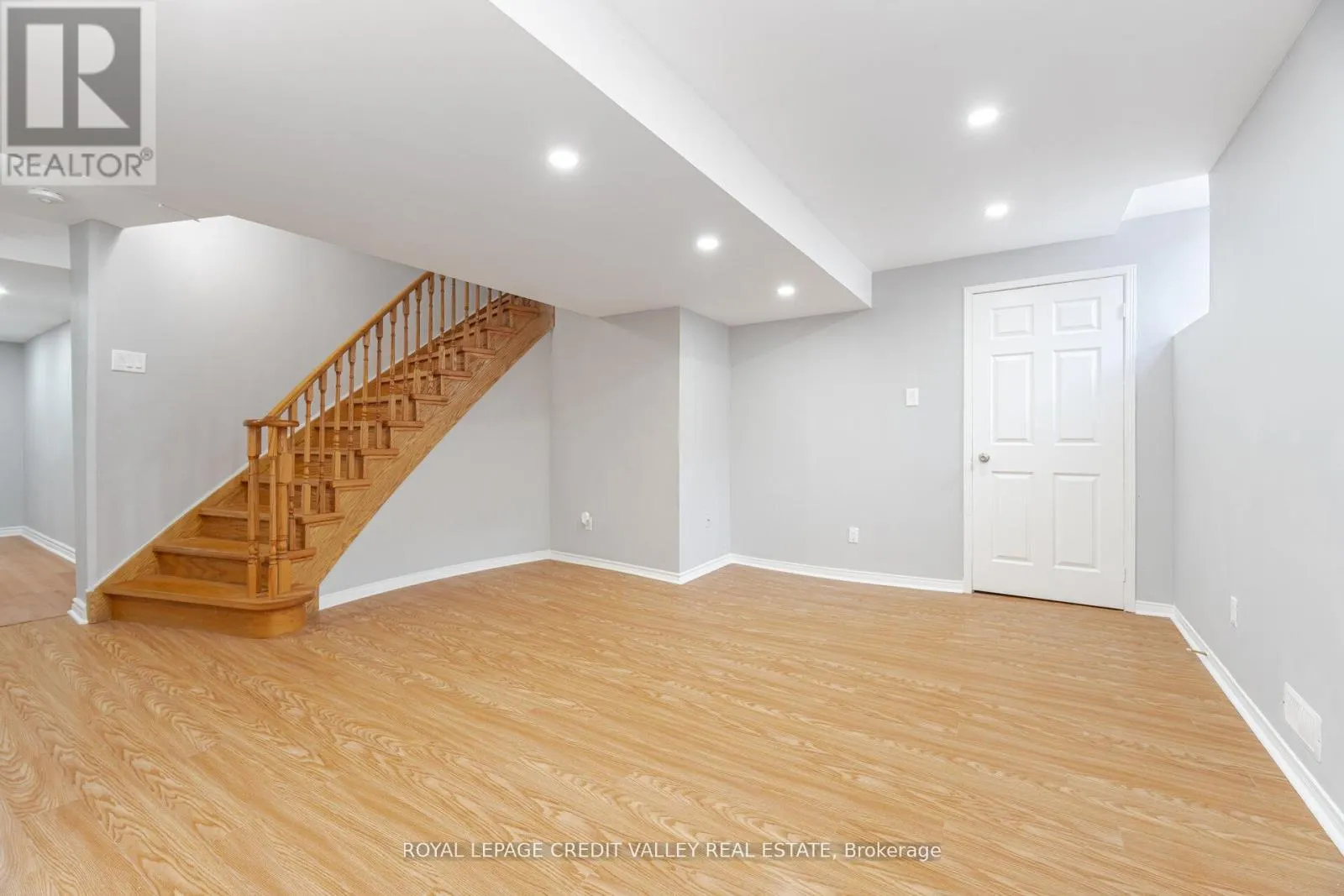 12 GREENHALF DRIVE