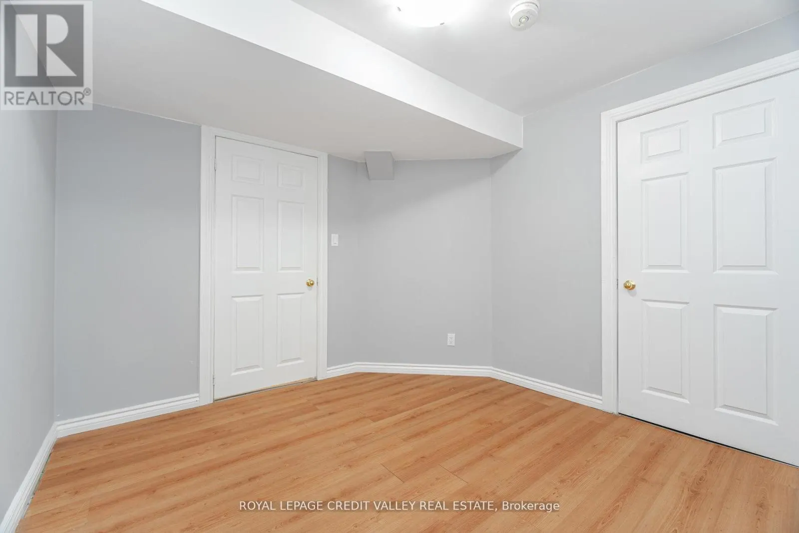 12 GREENHALF DRIVE
