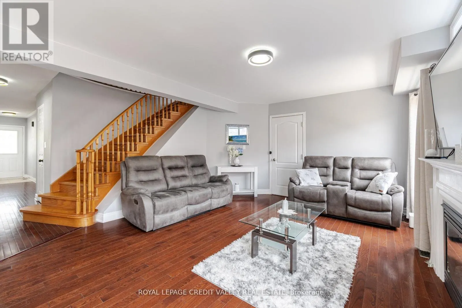 12 GREENHALF DRIVE