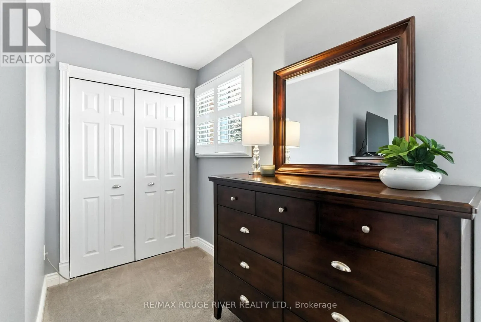 12 LIMESTONE CRESCENT