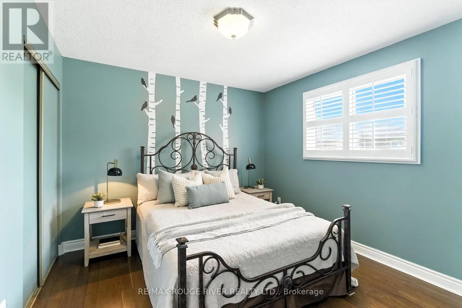 12 LIMESTONE CRESCENT