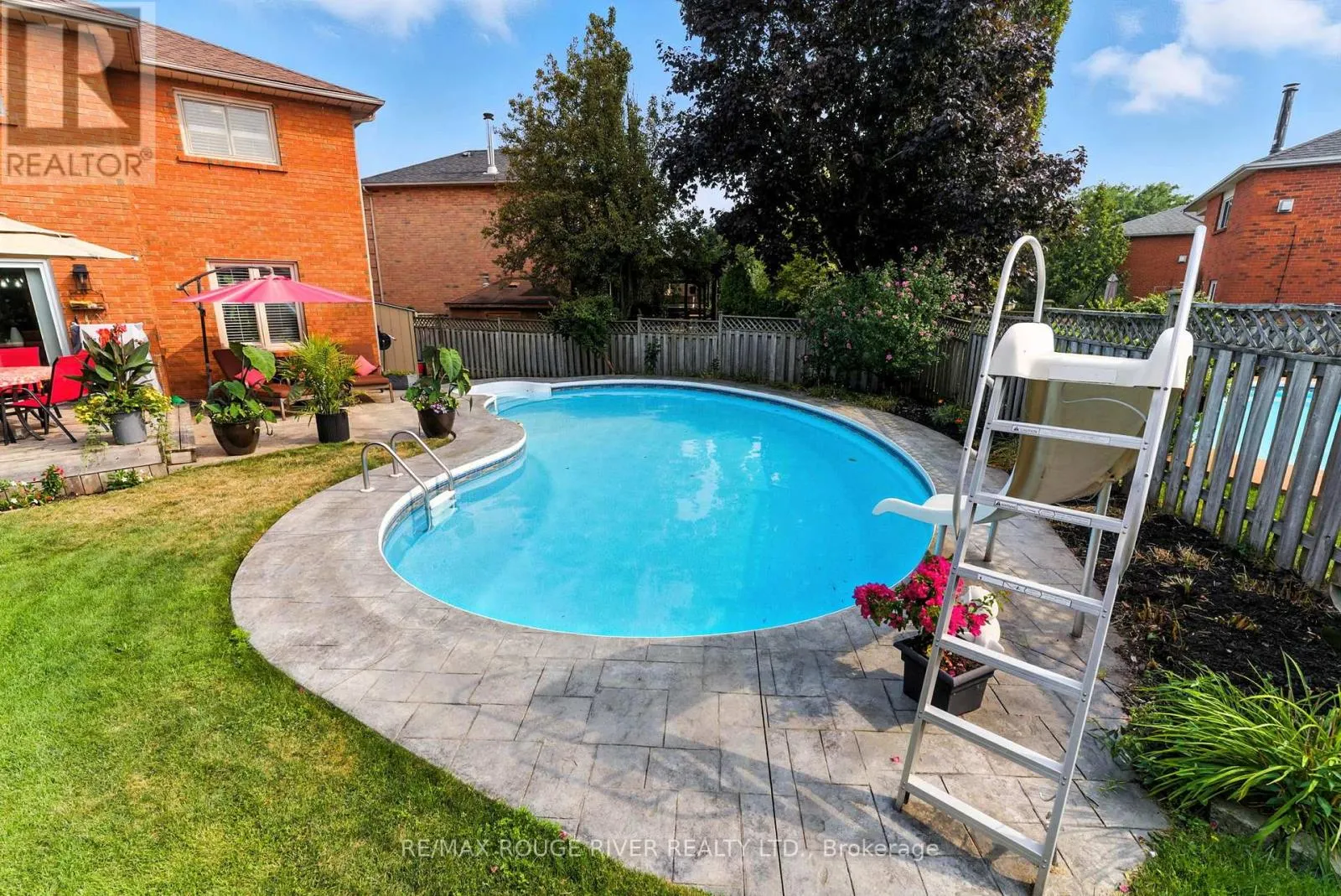 12 LIMESTONE CRESCENT