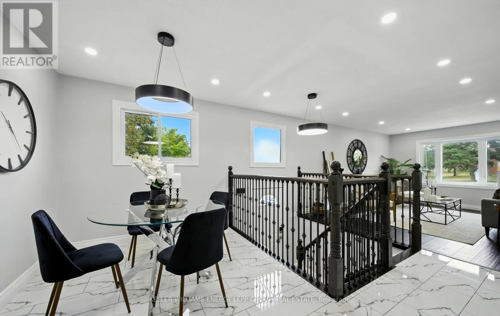 246 LAKEVIEW PARK AVENUE