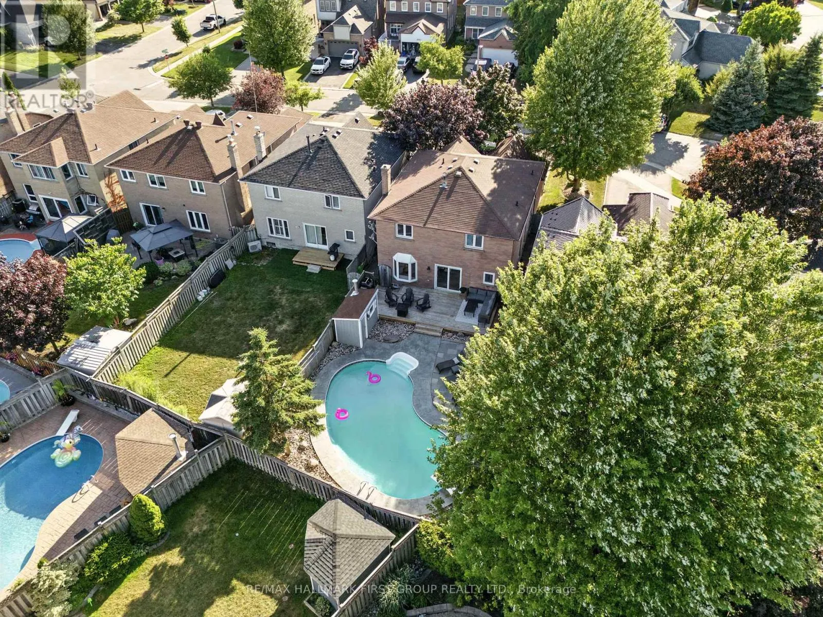1509 STURGEON COURT