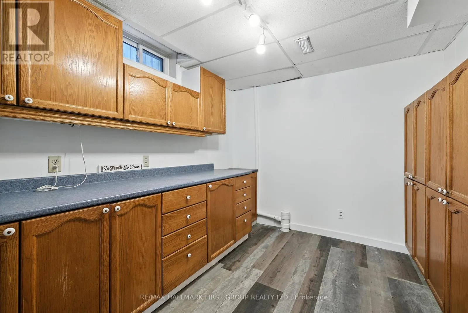 1509 STURGEON COURT
