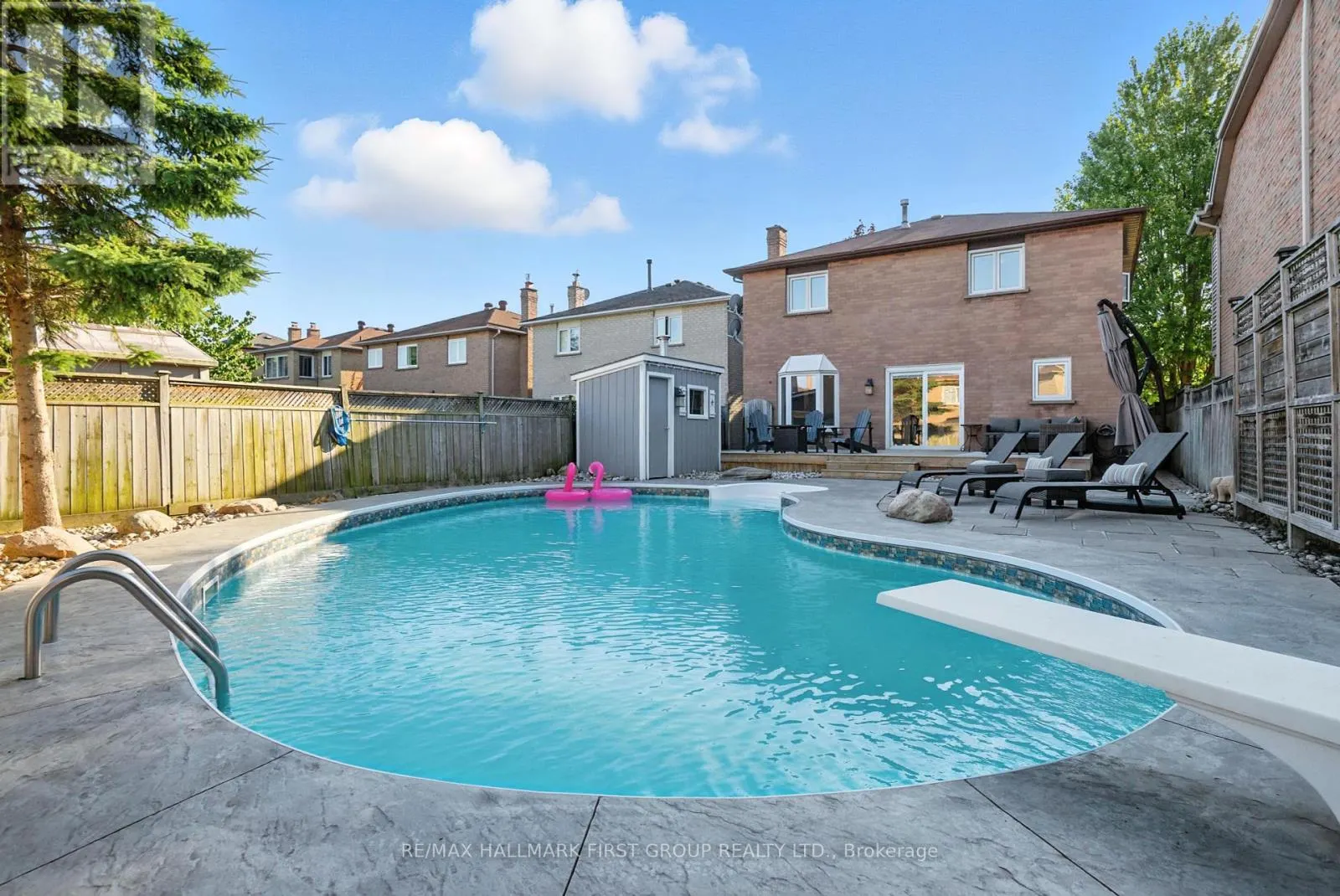 1509 STURGEON COURT