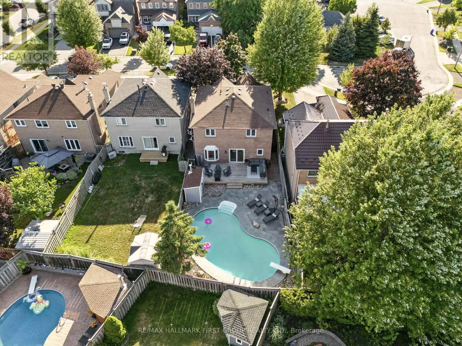 1509 STURGEON COURT