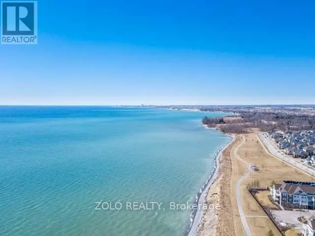 215 - 50 LAKEBREEZE DRIVE
