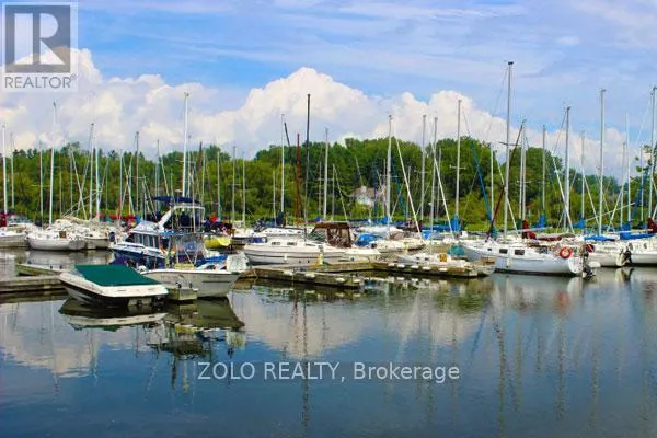 215 - 50 LAKEBREEZE DRIVE