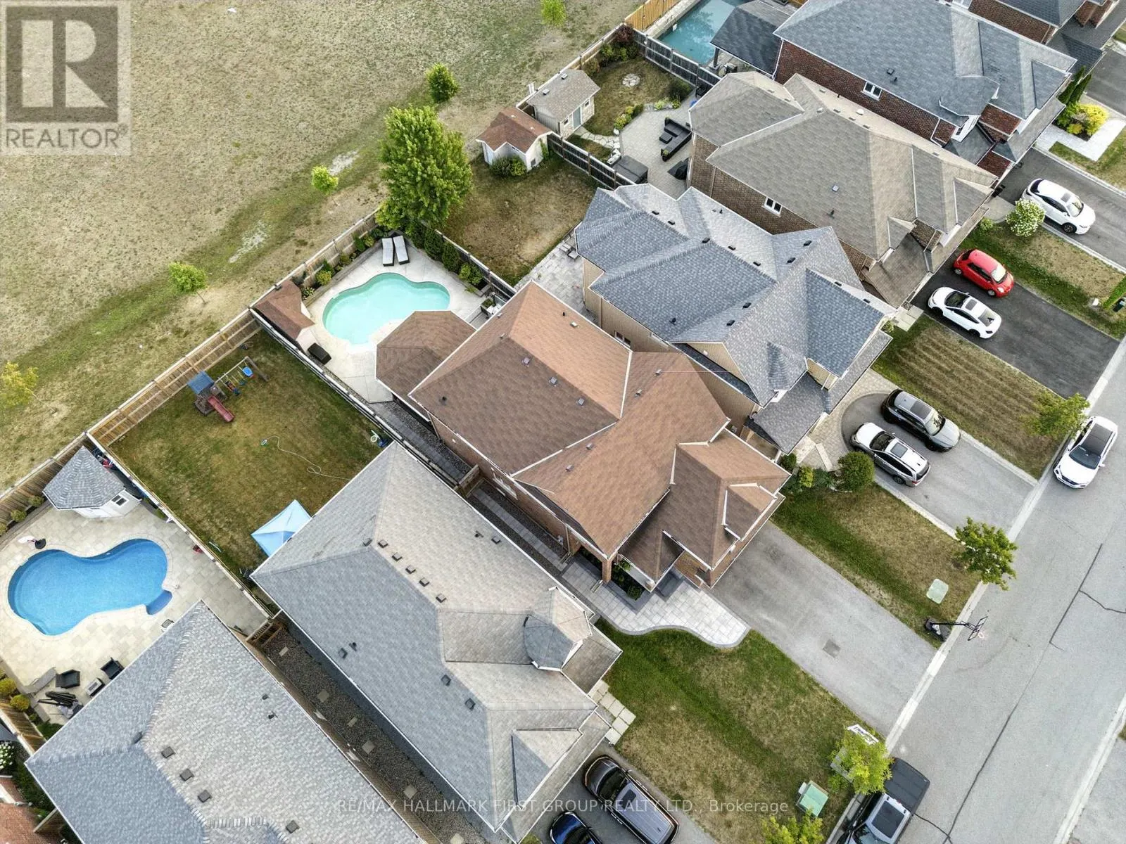 1886 RIVERTON COURT