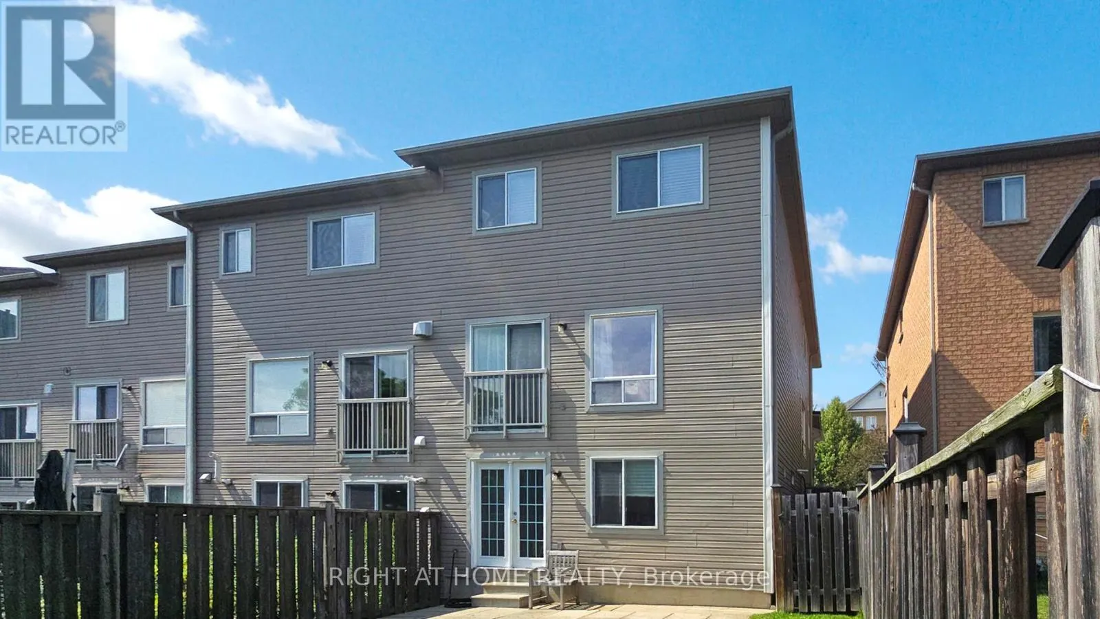 76 BARKDALE WAY