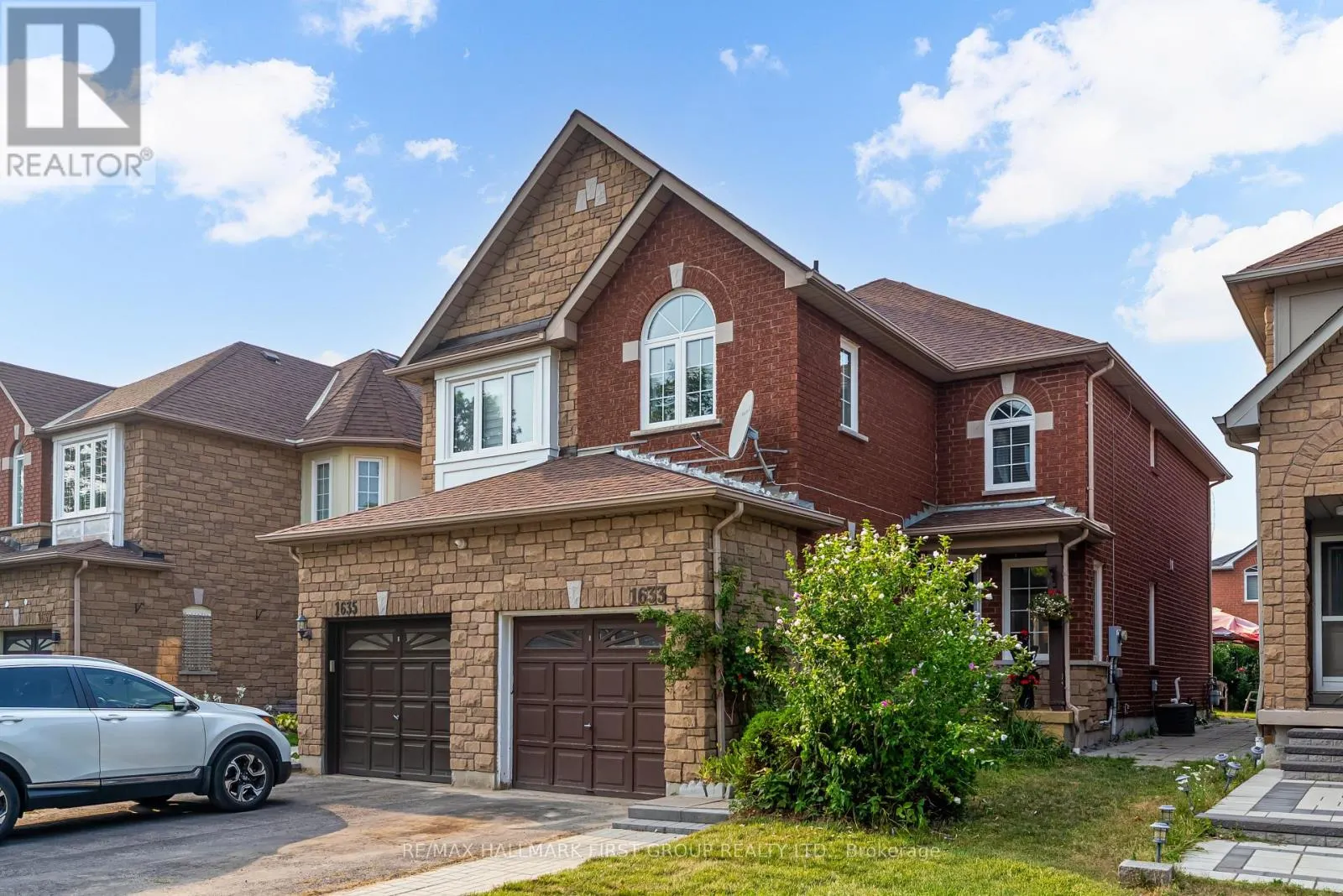 1633 AUTUMN CRESCENT