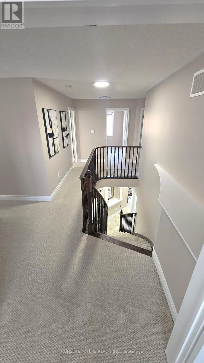 2076 QUEENSBURY DRIVE